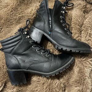 Faux leather black heel Boots